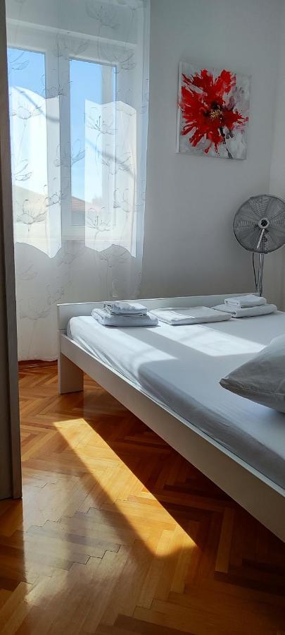 Apartman Leona Kaštela Zewnętrze zdjęcie