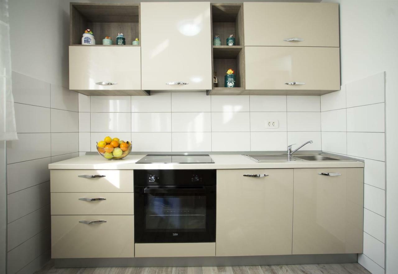 Apartman Leona Kaštela Zewnętrze zdjęcie